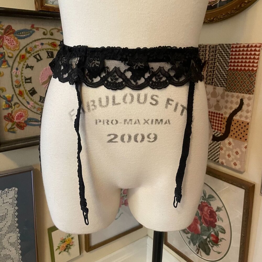 Vintage Black Lace Garter Belt With Adjustable Straps